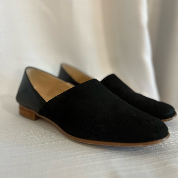 Clarks Women’s Black Suede Loafers Size 10 - Picture 1 of 8